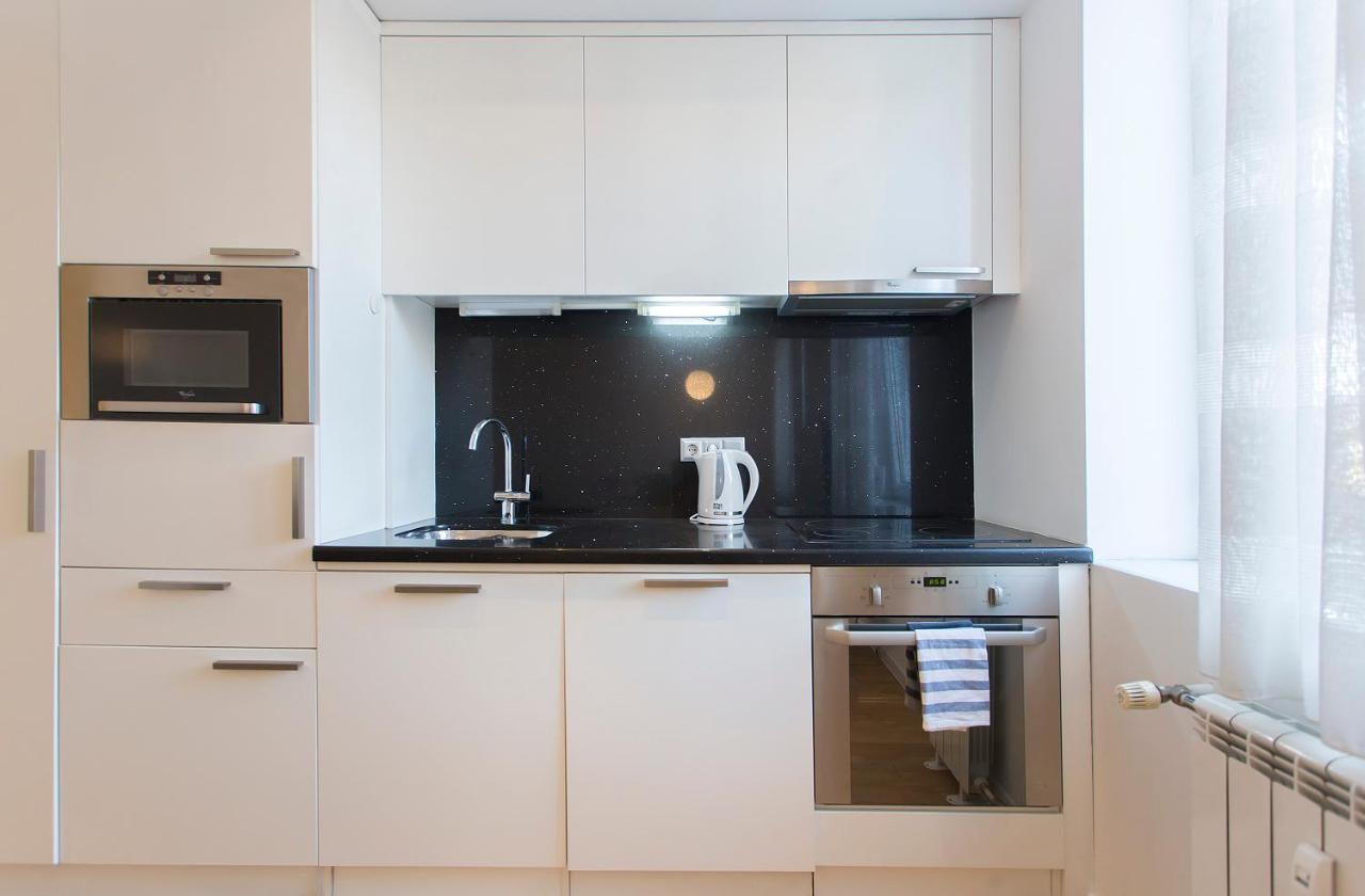 Modern Apartment In The City Center Sofia Exterior photo